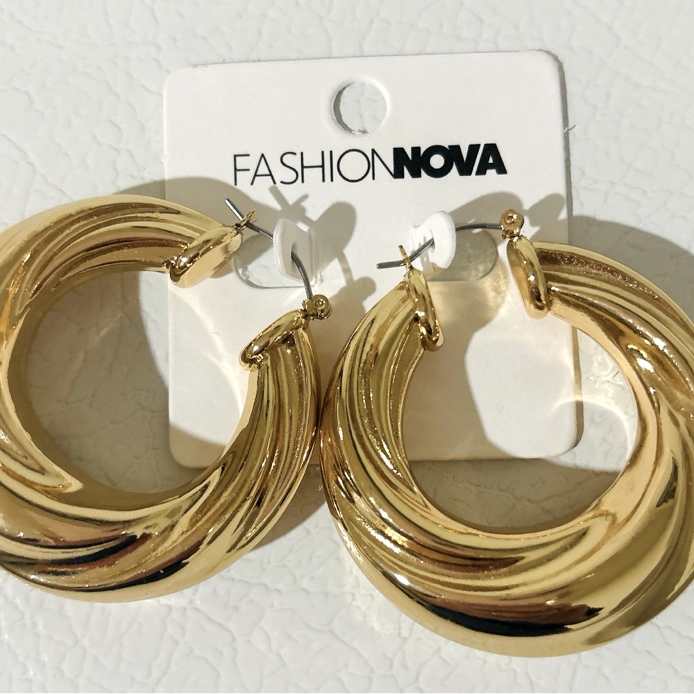Fashion Nova Gold Hoop Earrings